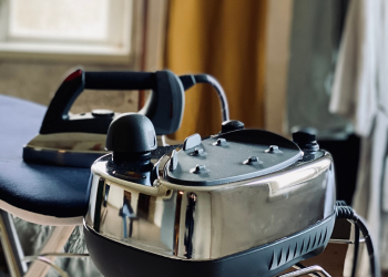 Klassiskt strykjärn vs. ångstation: Detta är skillnaden